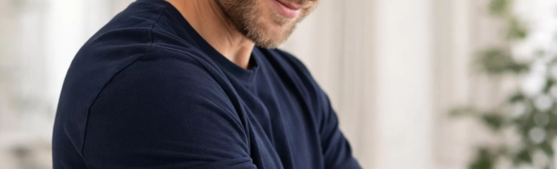 Stretch marks on the biceps