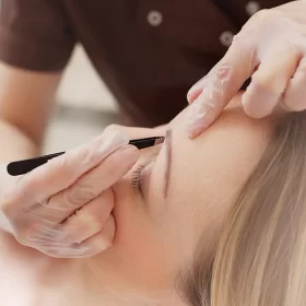 HENNA FOR EYEBROWS AND EYELASHES